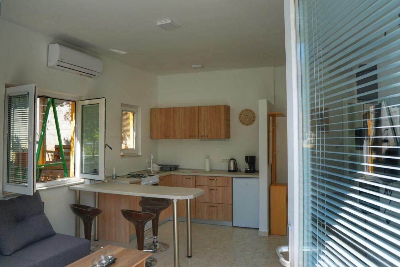 Ferienwohnung Apartman CRO Garden Zadar Exterior foto