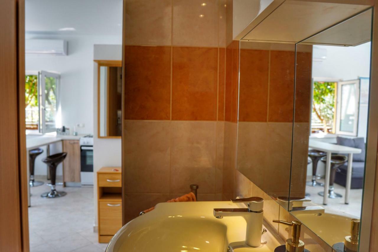 Ferienwohnung Apartman CRO Garden Zadar Exterior foto