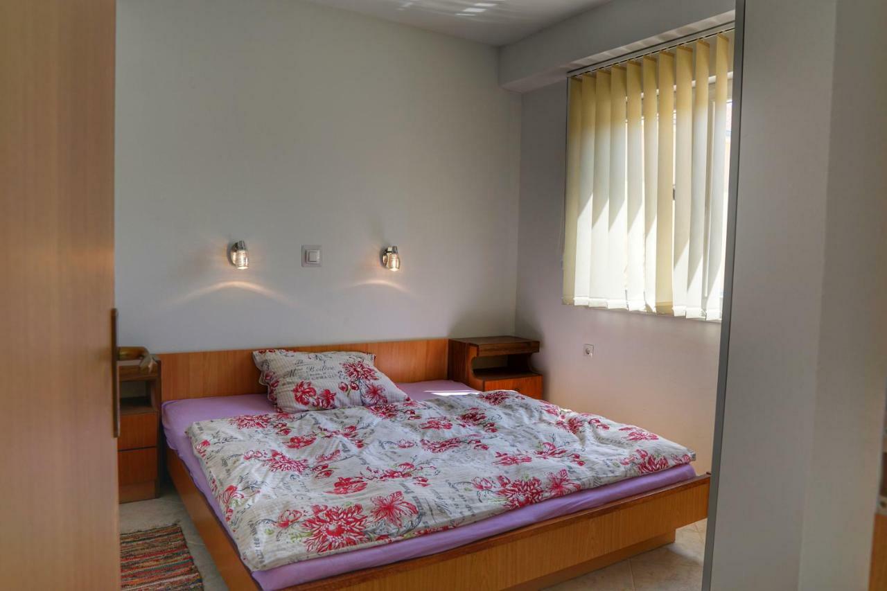 Ferienwohnung Apartman CRO Garden Zadar Exterior foto
